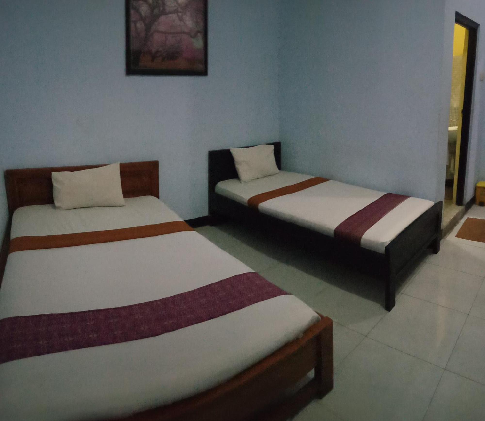 Hotel Ilhami Blitar Exterior photo